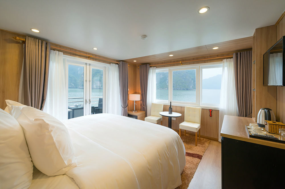 La Vela Premium Cruise - Managed By Paradise Cruises Ha Long Eksteriør billede