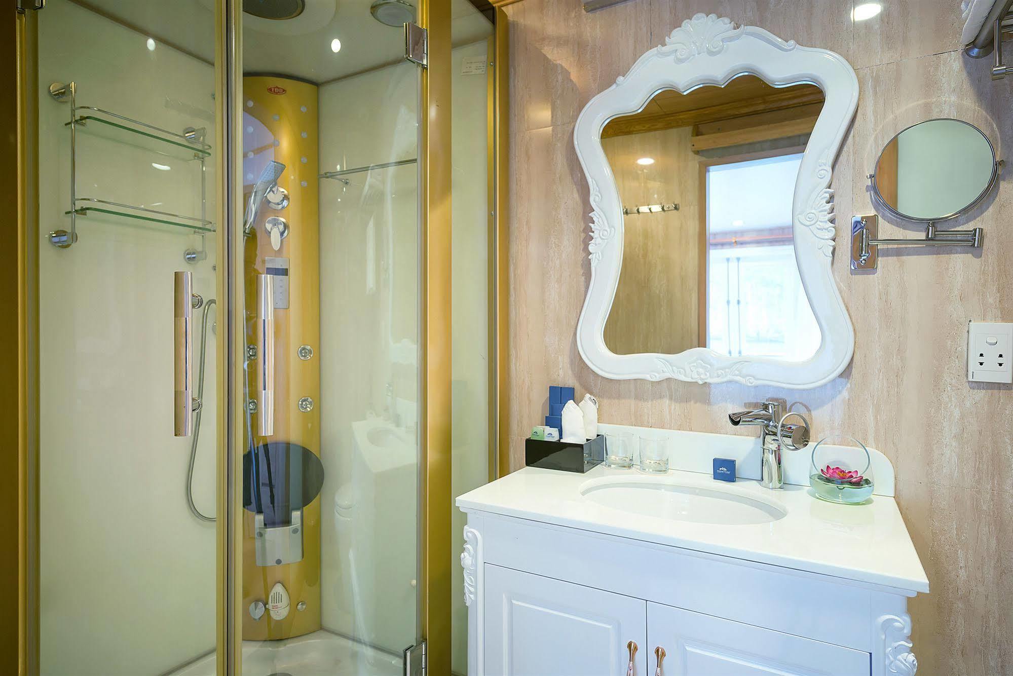 La Vela Premium Cruise - Managed By Paradise Cruises Ha Long Eksteriør billede