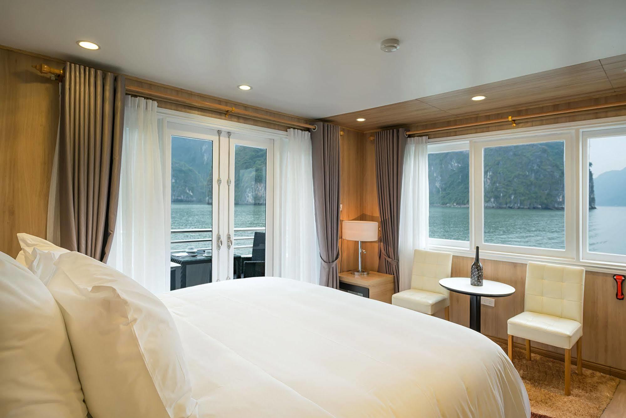 La Vela Premium Cruise - Managed By Paradise Cruises Ha Long Eksteriør billede